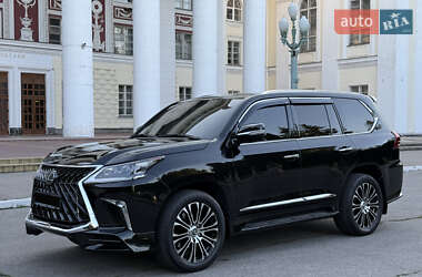 Позашляховик / Кросовер Lexus LX 2016 в 