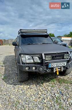 Внедорожник / Кроссовер Lexus LX 2000 в 