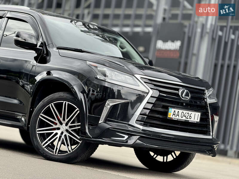 Позашляховик / Кросовер Lexus LX 2016 в Києві