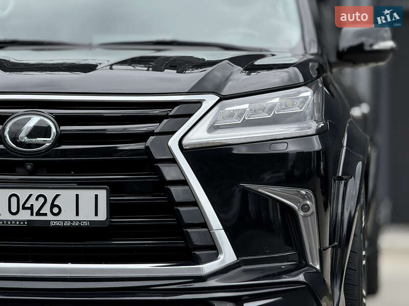 Позашляховик / Кросовер Lexus LX 2016 в Києві