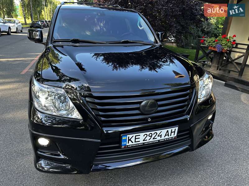 Внедорожник / Кроссовер Lexus LX 2010 в Киеве