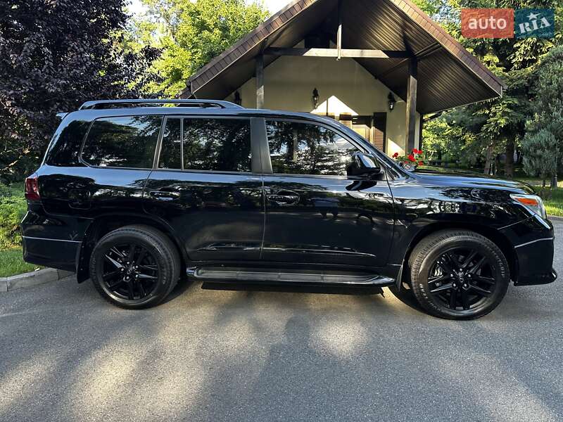 Внедорожник / Кроссовер Lexus LX 2010 в Киеве