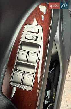 Внедорожник / Кроссовер Lexus LX 2014 в 