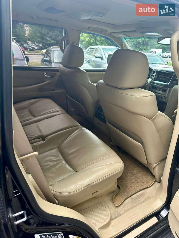 Внедорожник / Кроссовер Lexus LX 2010 в Киеве