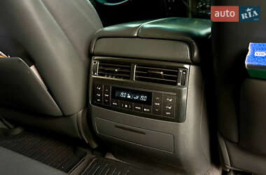 Внедорожник / Кроссовер Lexus LX 2010 в 