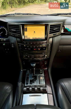 Внедорожник / Кроссовер Lexus LX 2010 в 