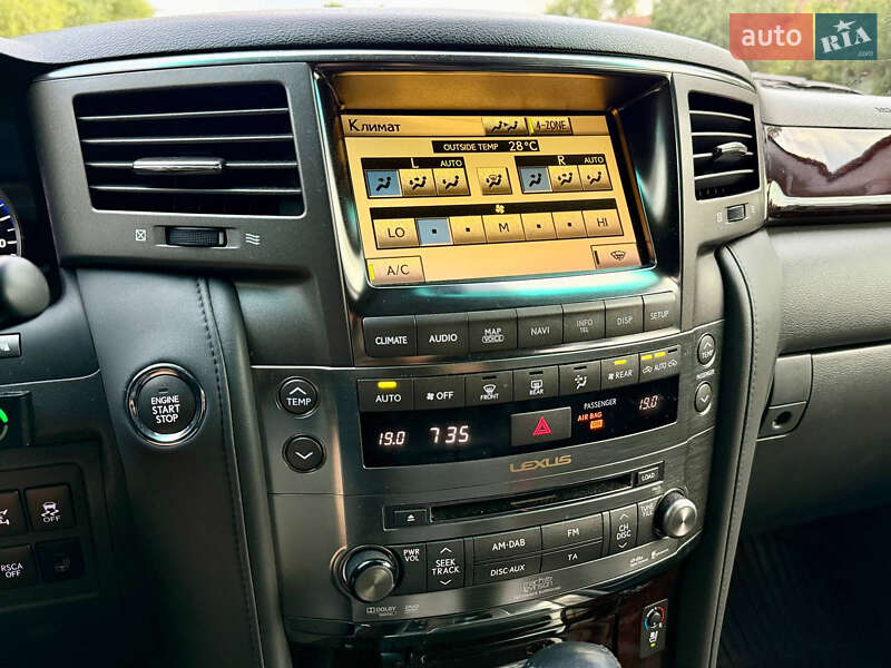 Внедорожник / Кроссовер Lexus LX 2010 в Днепре
