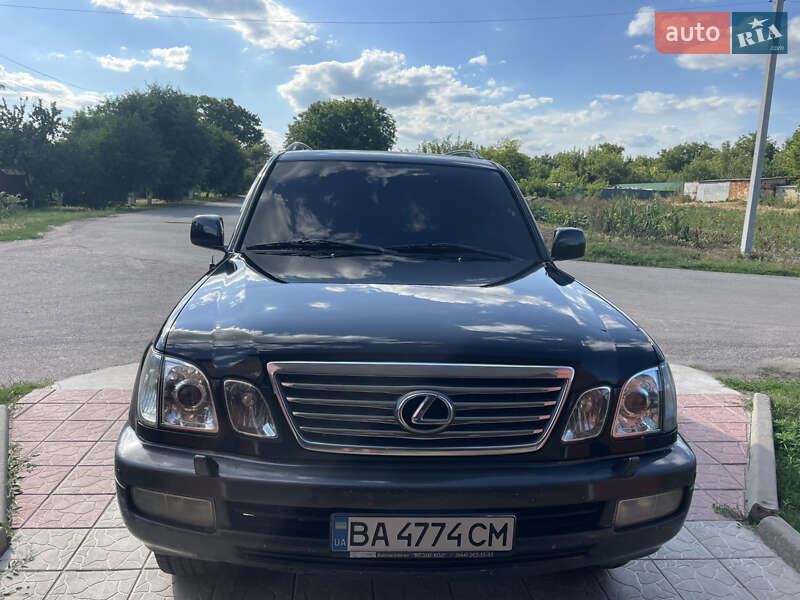 Внедорожник / Кроссовер Lexus LX 2006 в 
