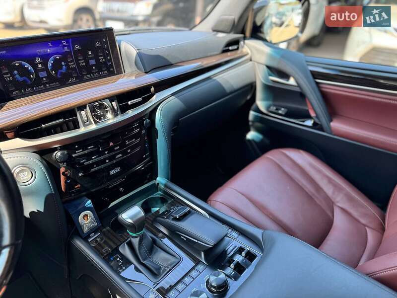 Внедорожник / Кроссовер Lexus LX 2021 в Кривом Роге