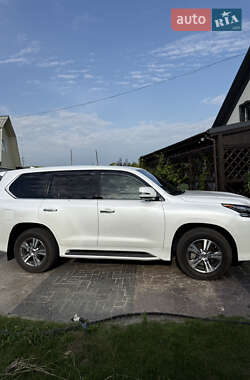 Внедорожник / Кроссовер Lexus LX 2020 в 
