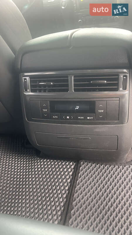 Внедорожник / Кроссовер Lexus LX 2008 в Днепре фото 14 Внедорожник / Кроссовер Lexus LX 2008 в Днепре