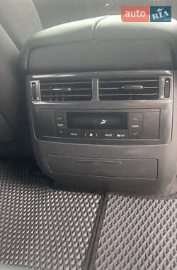 Позашляховик / Кросовер Lexus LX 2008 в 