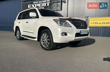 Внедорожник / Кроссовер Lexus LX 2011 в 
