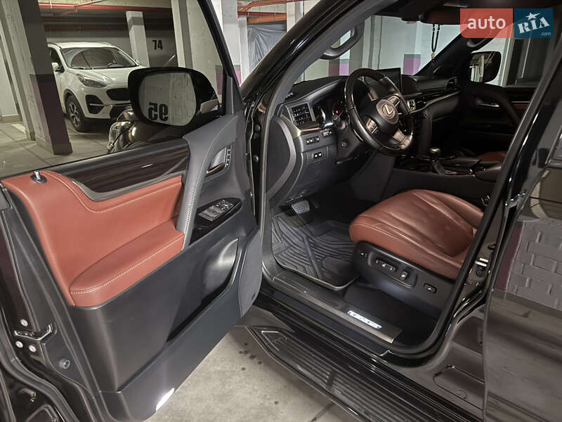 Внедорожник / Кроссовер Lexus LX 2021 в Черновцах
