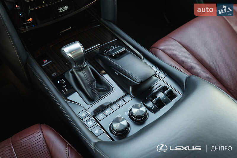 Внедорожник / Кроссовер Lexus LX 2019 в Днепре