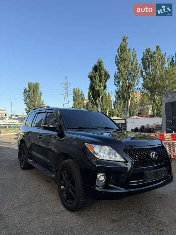 Lexus LX 2008