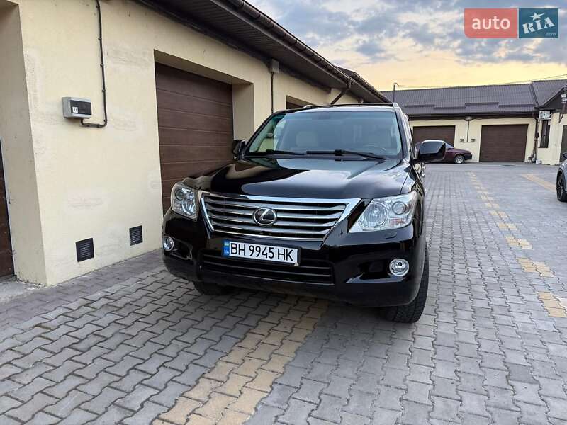 Внедорожник / Кроссовер Lexus LX 2008 в Измаиле