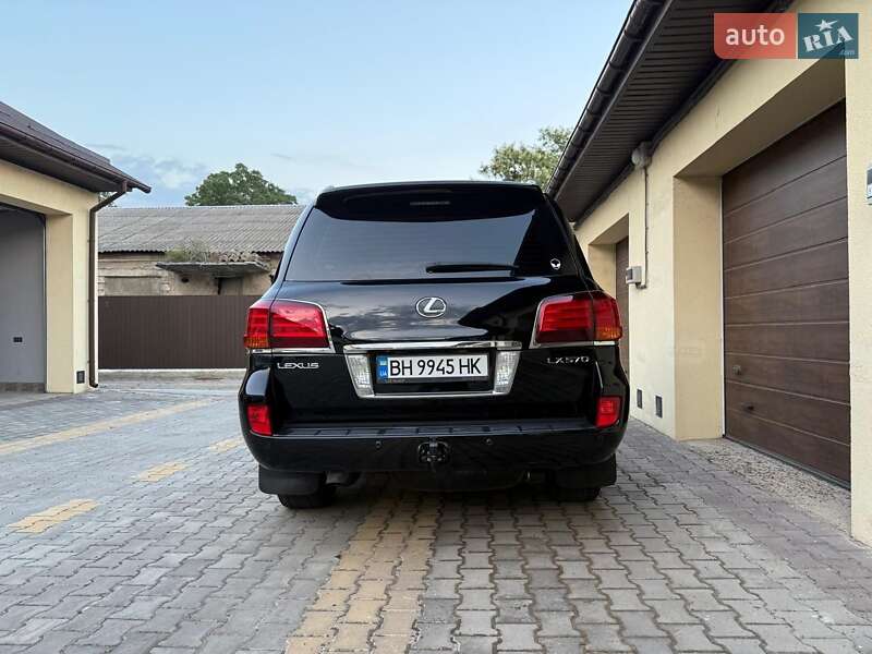 Внедорожник / Кроссовер Lexus LX 2008 в Измаиле