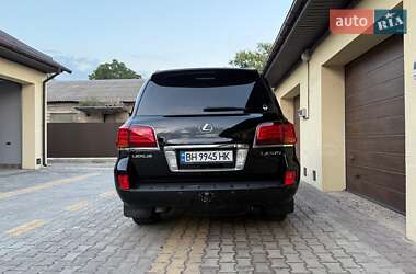 Внедорожник / Кроссовер Lexus LX 2008 в 