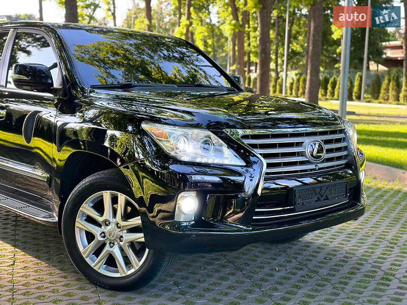 Lexus LX 2008