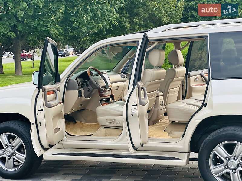 Внедорожник / Кроссовер Lexus LX 2007 в Днепре