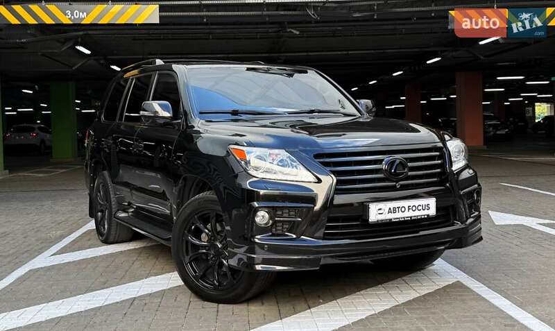 Lexus LX 2012