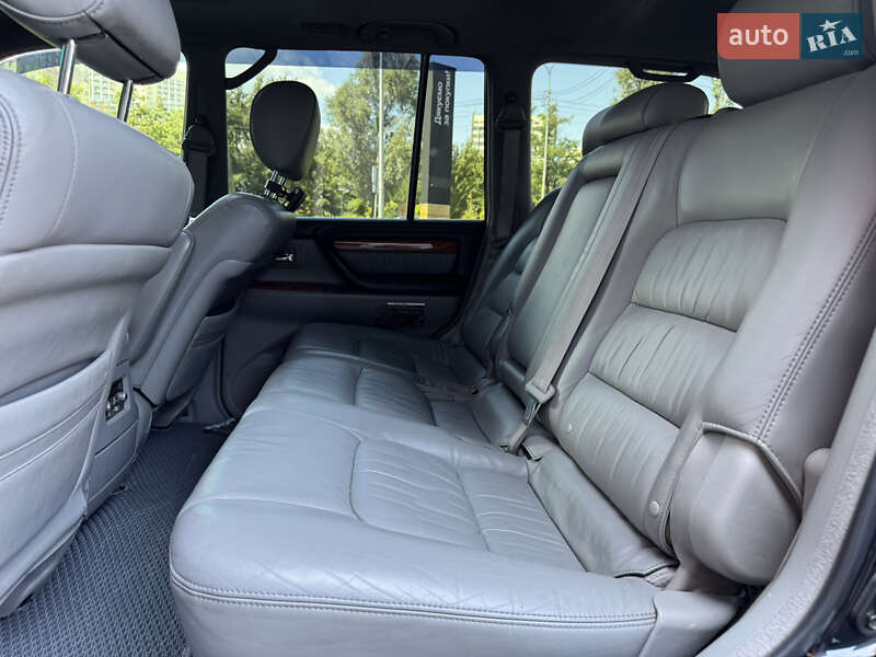 Позашляховик / Кросовер Lexus LX 2004 в Києві