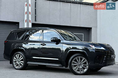 Внедорожник / Кроссовер Lexus LX 2022 в 