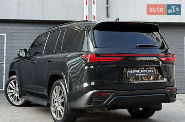 Внедорожник / Кроссовер Lexus LX 2022 в 