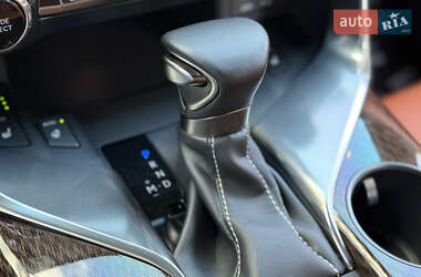 Внедорожник / Кроссовер Lexus LX 2022 в 
