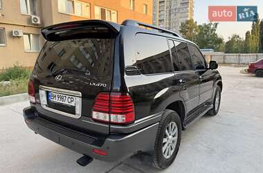 Внедорожник / Кроссовер Lexus LX 2005 в 