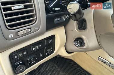 Внедорожник / Кроссовер Lexus LX 2005 в 