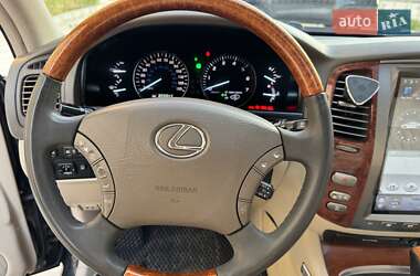 Внедорожник / Кроссовер Lexus LX 2005 в 