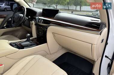 Внедорожник / Кроссовер Lexus LX 2017 в 