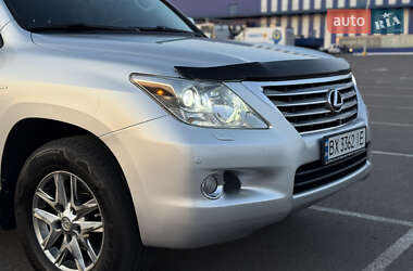 Внедорожник / Кроссовер Lexus LX 2008 в 