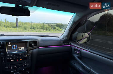 Внедорожник / Кроссовер Lexus LX 2008 в 