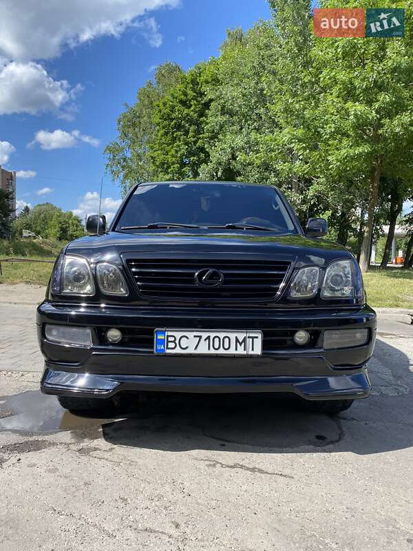 Позашляховик / Кросовер Lexus LX 2004 в Львові