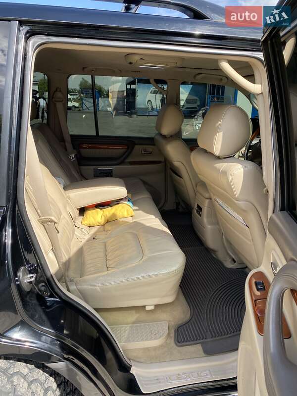 Позашляховик / Кросовер Lexus LX 2004 в Львові