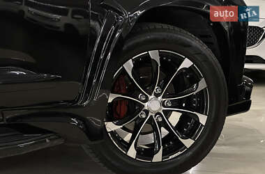 Позашляховик / Кросовер Lexus LX 2010 в 