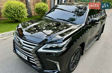 Внедорожник / Кроссовер Lexus LX 2017 в 
