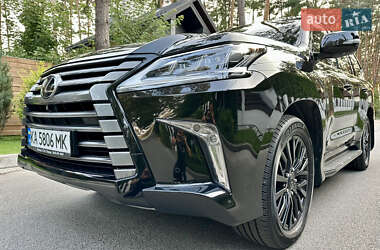 Внедорожник / Кроссовер Lexus LX 2017 в 