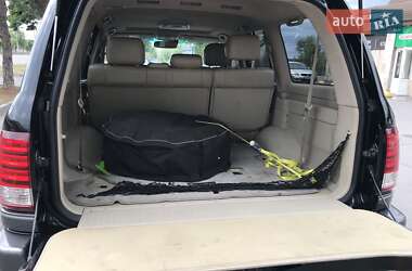 Внедорожник / Кроссовер Lexus LX 2005 в 