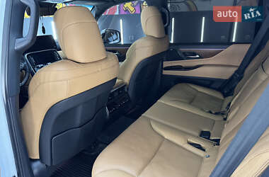 Внедорожник / Кроссовер Lexus LX 2022 в 