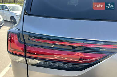 Внедорожник / Кроссовер Lexus LX 2022 в 