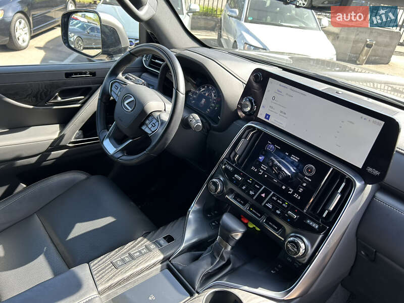 Позашляховик / Кросовер Lexus LX 2022 в Києві