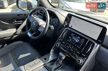 Внедорожник / Кроссовер Lexus LX 2022 в 
