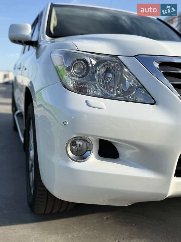 Внедорожник / Кроссовер Lexus LX 2010 в Киеве
