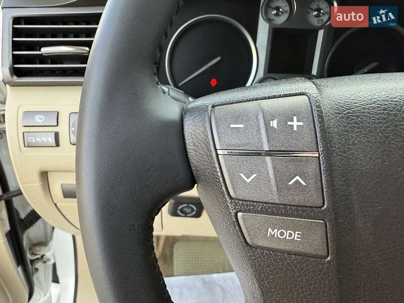 Внедорожник / Кроссовер Lexus LX 2010 в Киеве