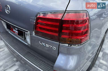 Внедорожник / Кроссовер Lexus LX 2010 в 