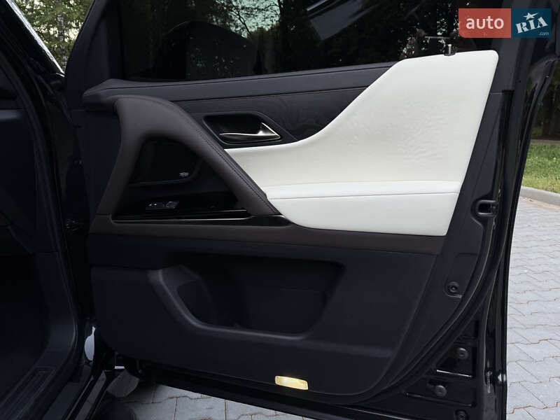 Позашляховик / Кросовер Lexus LX 2022 в Тернополі фото 45 Позашляховик / Кросовер Lexus LX 2022 в Тернополі